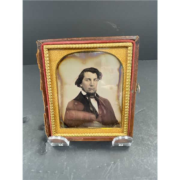 Antique Daguerreotype Photo in Case