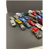 Image 2 : Nice Tray Lot of 50 Hot Wheels Matchbox Etc.