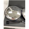 Image 3 : 2 Large Convex Mirrors with Brackets 16" Diameter