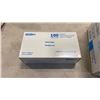 Image 2 : Box of new unpowdered disposable gloves Size small