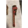 Image 2 : 5 PIPE WRENCHES