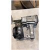 Image 2 : 3 NUEMATIC NAIL GUNS PASSLODE AND STANLEY