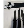 Image 2 : 3 PIECE KNIFE SET WITH SHEATH