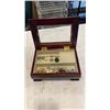 Image 2 : 2 JEWELLERY CASES W/ JEWELLERY