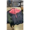 Image 2 : LOT OF LADIES JACKETS S-M AND PURSES