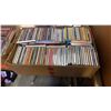 Image 2 : 4 TRAYS OF CDS