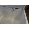 Image 8 : WHITE STORAGE BENCH AND WOOD BENCH W/ DRAWER