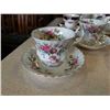 Image 2 : 22 PIECES ROYAL ALBERT MOSS ROSE CHINA