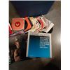 Image 2 : TOTE OF RECORDS