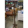 Image 1 : WOOD COAT RACK WITH METAL HOOKS