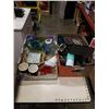 Image 1 : 2 BOXES OF HOUSEWARES, DECOR, GLASSWARE, ETC