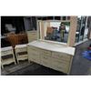 Image 2 : FRENCH PROVINCIAL 9 DRAWER DRESSER WITH MIRROR AND 2 NIGHTSTANDS