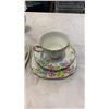 Image 2 : 10 PIECES OF ROYAL STANDARD CUPS, SAUCERS, SIDE PLATES, AND CREAM