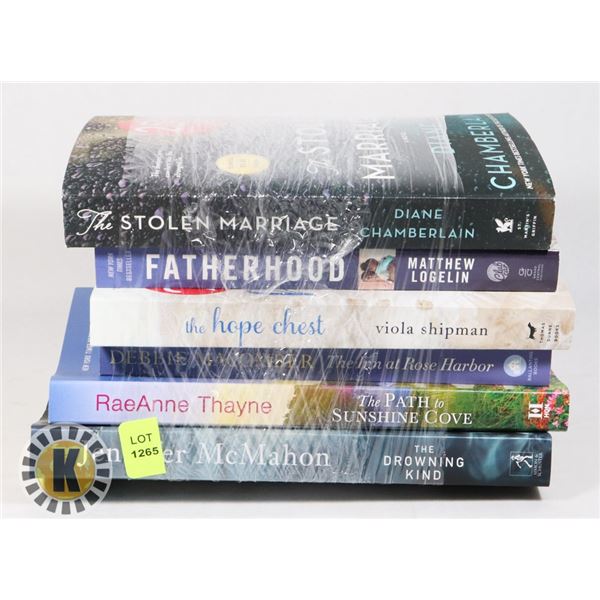 BUNDLE OF ASSORTED BOOKS