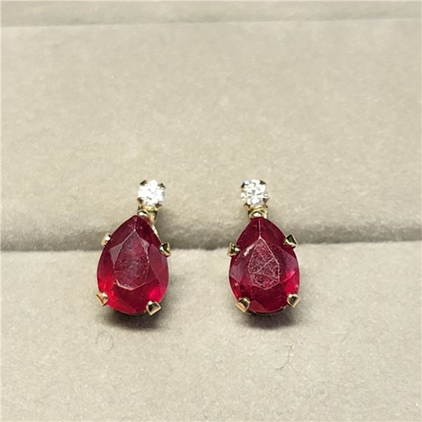 10K YELLOW GOLD RUBIES(1.04CT) MOISSANITE(0.06CT)