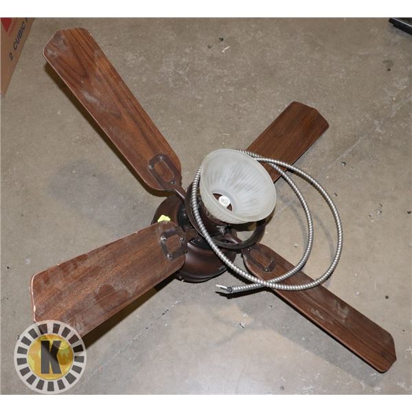 4 BLADE CEILING FAN