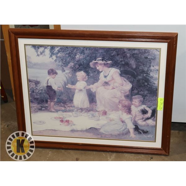 31.5" TO 25" WALL ART- MUM AND KIDS