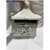 Image 1 : Cast iron mailbox no key vey heavy