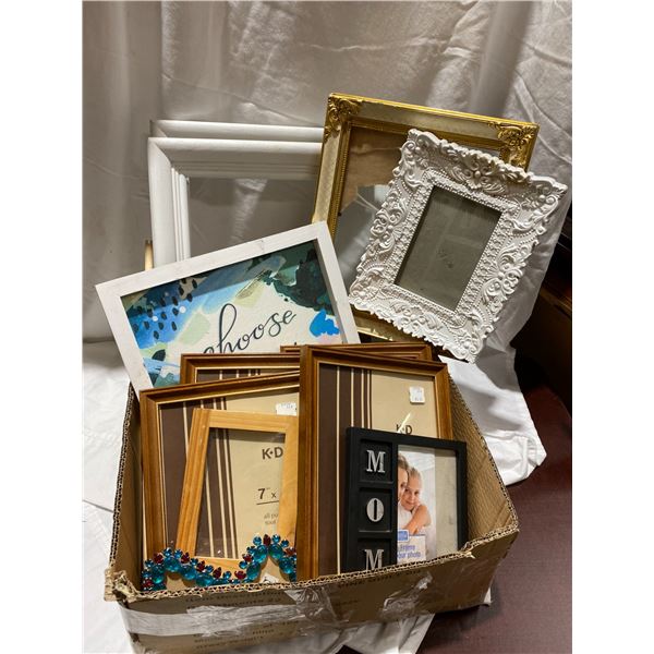 Lot assorted frames