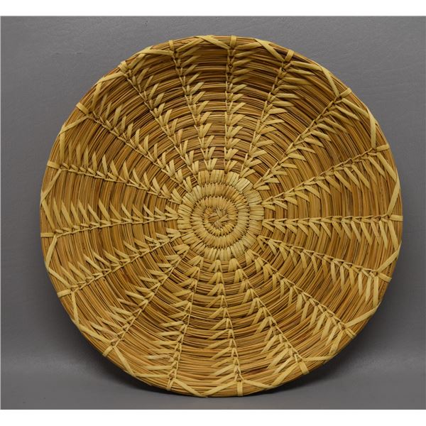 NATIVE AMERICAN PAPAGO BASKETRY TRAY