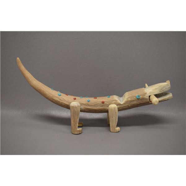 NATIVE AMERICAN ZUNI ANTLER FETISH