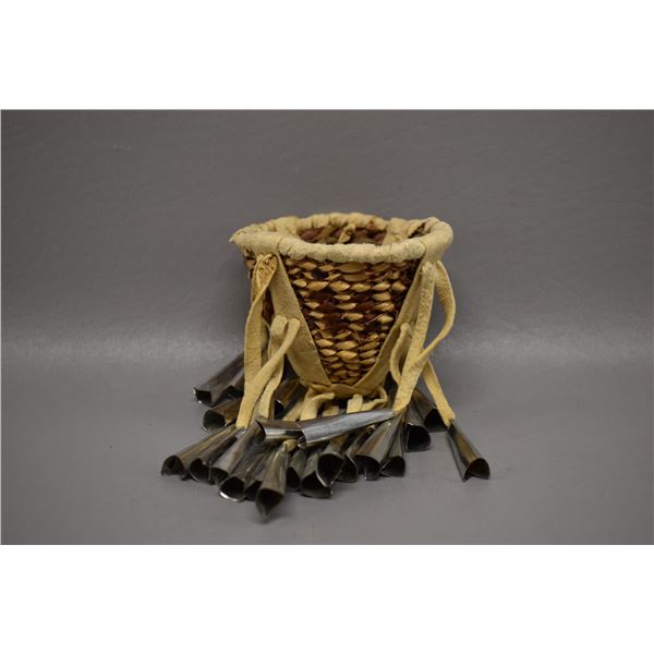 NATIVE AMERICAN APACHE BURDEN BASKET