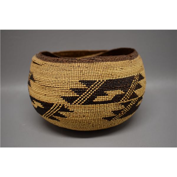 NATIVE AMERICAN HUPA BASKETRY BOWL