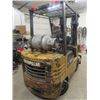 Image 5 : Caterpiller 50 Propane , 5000 Lb Lift, 16546 Hours, S# 143346 * Needs Motor Repair