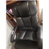 Image 2 : Leather Swivel Office Chair