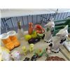 Image 2 : S & P, Ornaments,Lamp Plus More!
