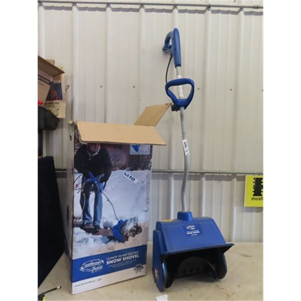 Snow Joe 13  - 10 Amp Elec Snow Shovel Used 3 or 4 Times