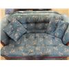 Image 2 : (OM) Cloth Love Seat