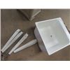 Image 2 : Garden Hose Cabinet & Hose Plus Laundry Tub