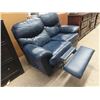 Image 2 : Leather Reclining Love Seat