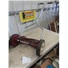 Image 2 : Manual Reel Push Mower & Fertilizer Spreader