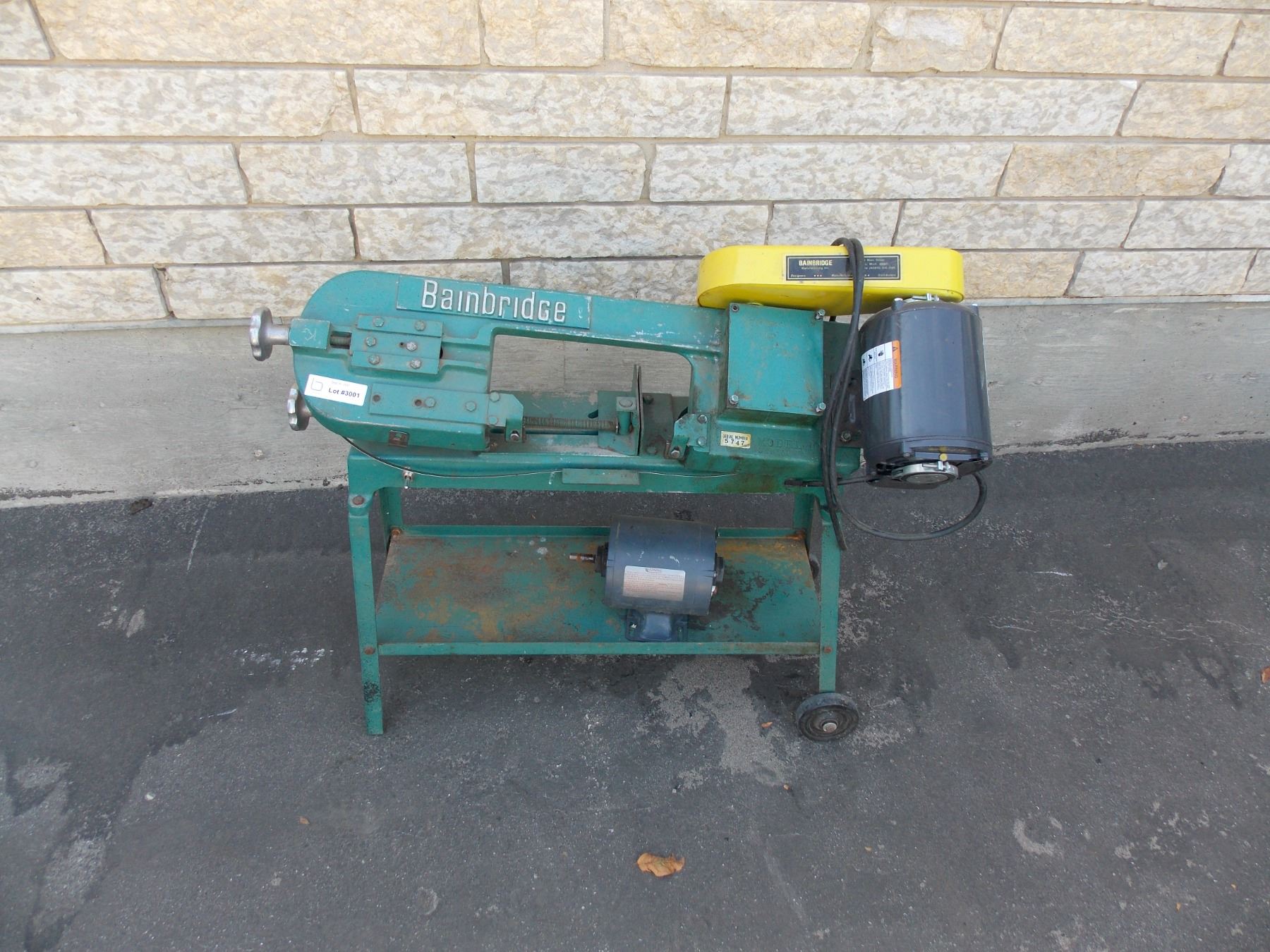 Horizontal band Saw (on stand) with New blade + parts motor Bainbridge 101