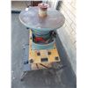 Image 3 : Delta Boss Oscillating Spindle Sander (18") on Black & Decker Workmate stand