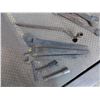 Image 2 : 8 Massive wrenches with misc