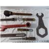Image 3 : Specialty wrenches + vintage tools