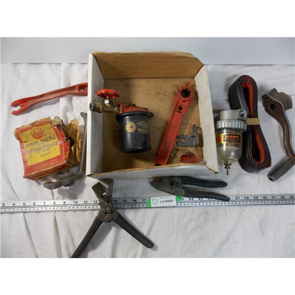 Vintage Filter + farm tools