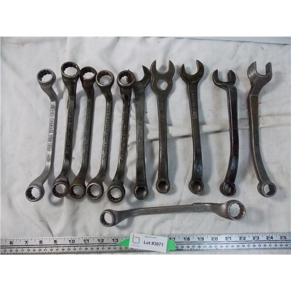 11 Ford Branded Specialty curved wrenches