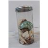 Image 4 : Glass jars and seashells