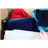 Image 3 : Box of various fabrics