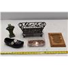 Image 1 : Decorative ornaments, a placard & trays.