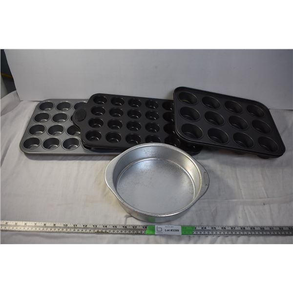 Muffin Tins and Cake Pan