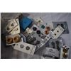 Image 3 : Box of Buttons
