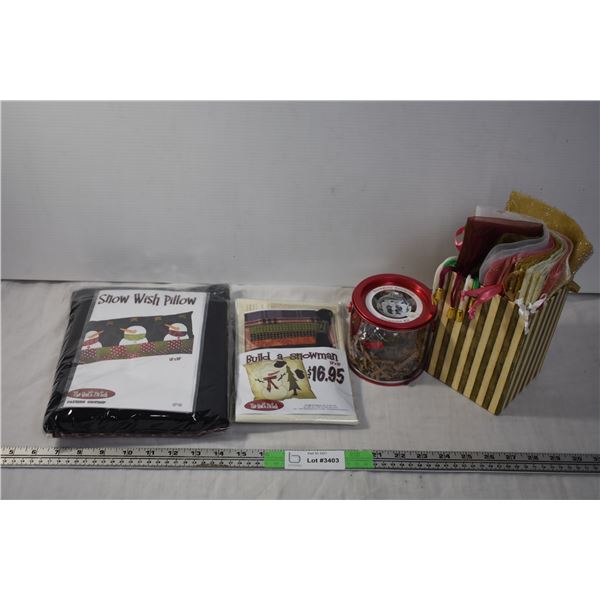 Christmas Craft Kits and Small Mesh Bags