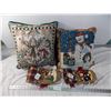 Image 1 : Snowman Pillows + 2 pairs of mittens
