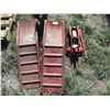 Image 1 : 2 car ramps + floor jack
