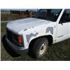 Image 2 : 1994 GMC Sierra 450 2500 SL - Running, platable in SK (needs battery - 296K)